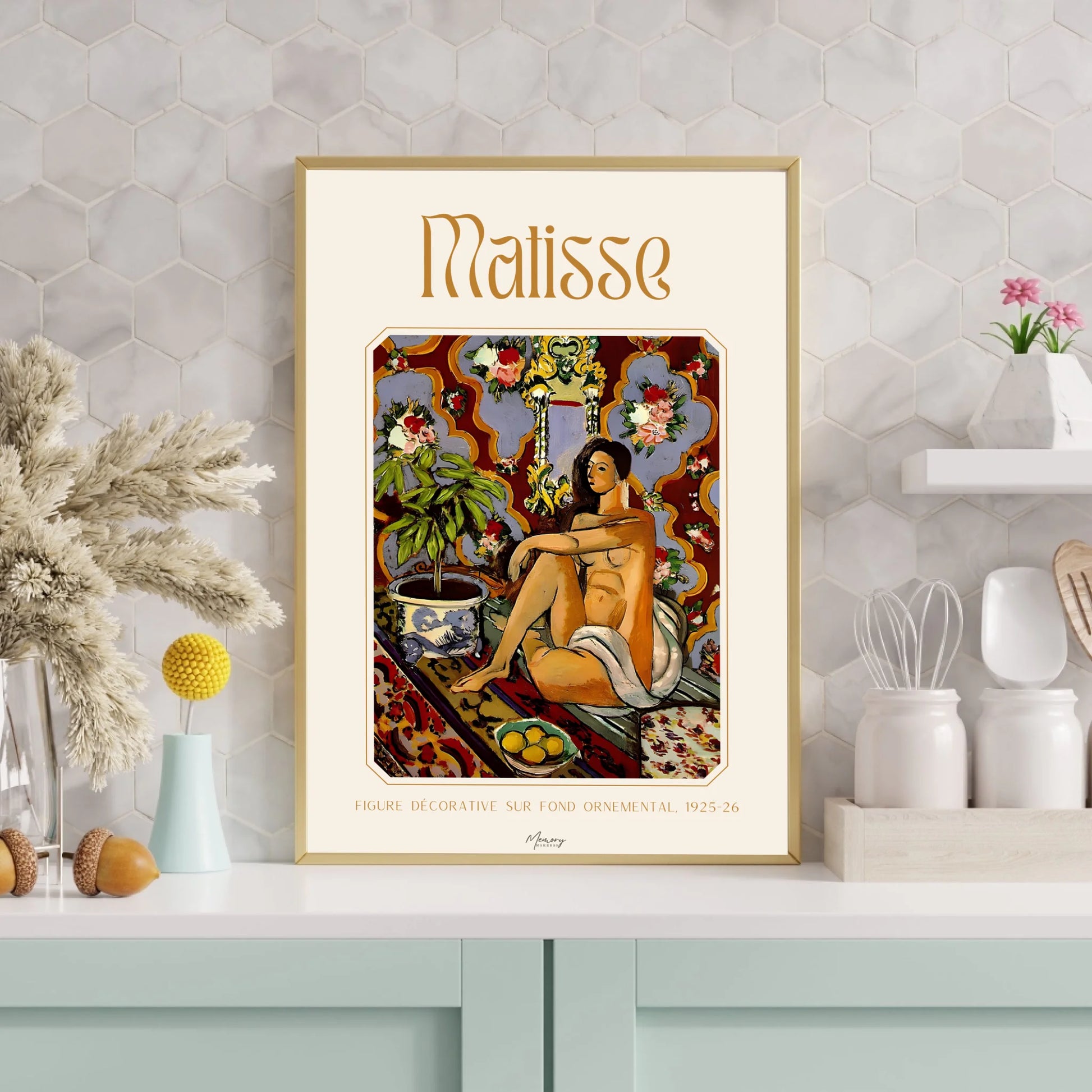 White and Cream Minimalist Photo Frame Mockup Instagram Post (3000 x 3000 px)