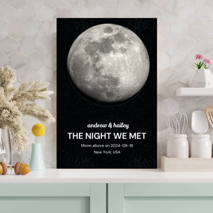 White and Cream Minimalist Photo Frame Mockup Instagram Post (3000 x 3000 px)